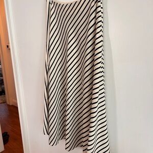 H&M never worn Striped Black and White calf length skirt
